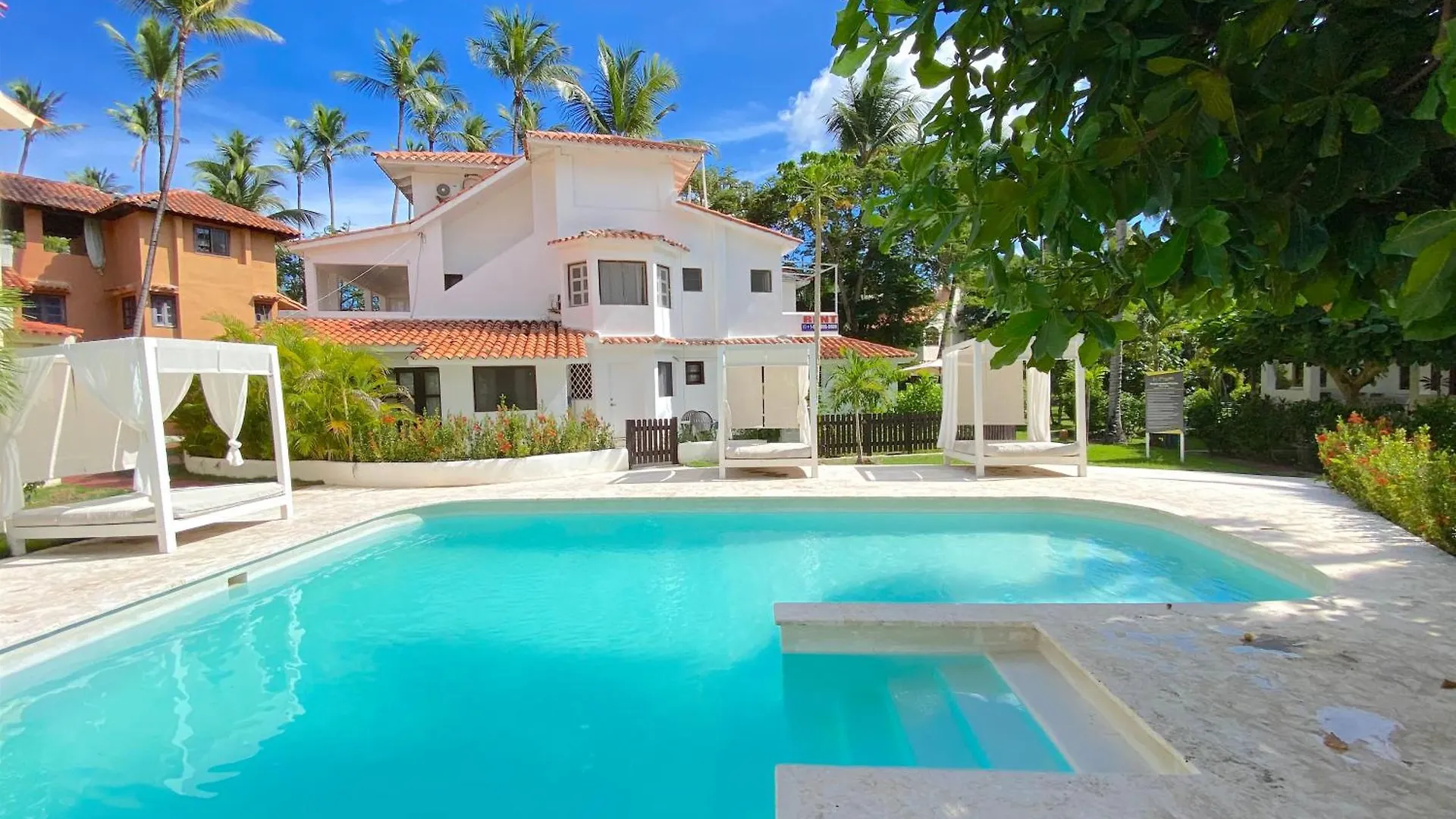 ***** Aparthotel Olas De Los Corales - Villas And Suites Punta Cana Dominicaanse Republiek