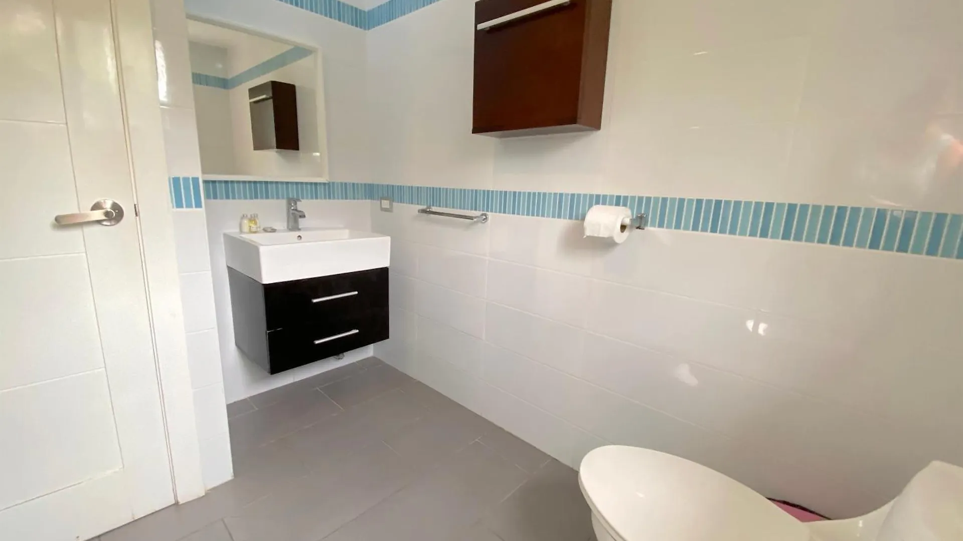 Olas De Los Corales - Villas And Suites Punta Cana